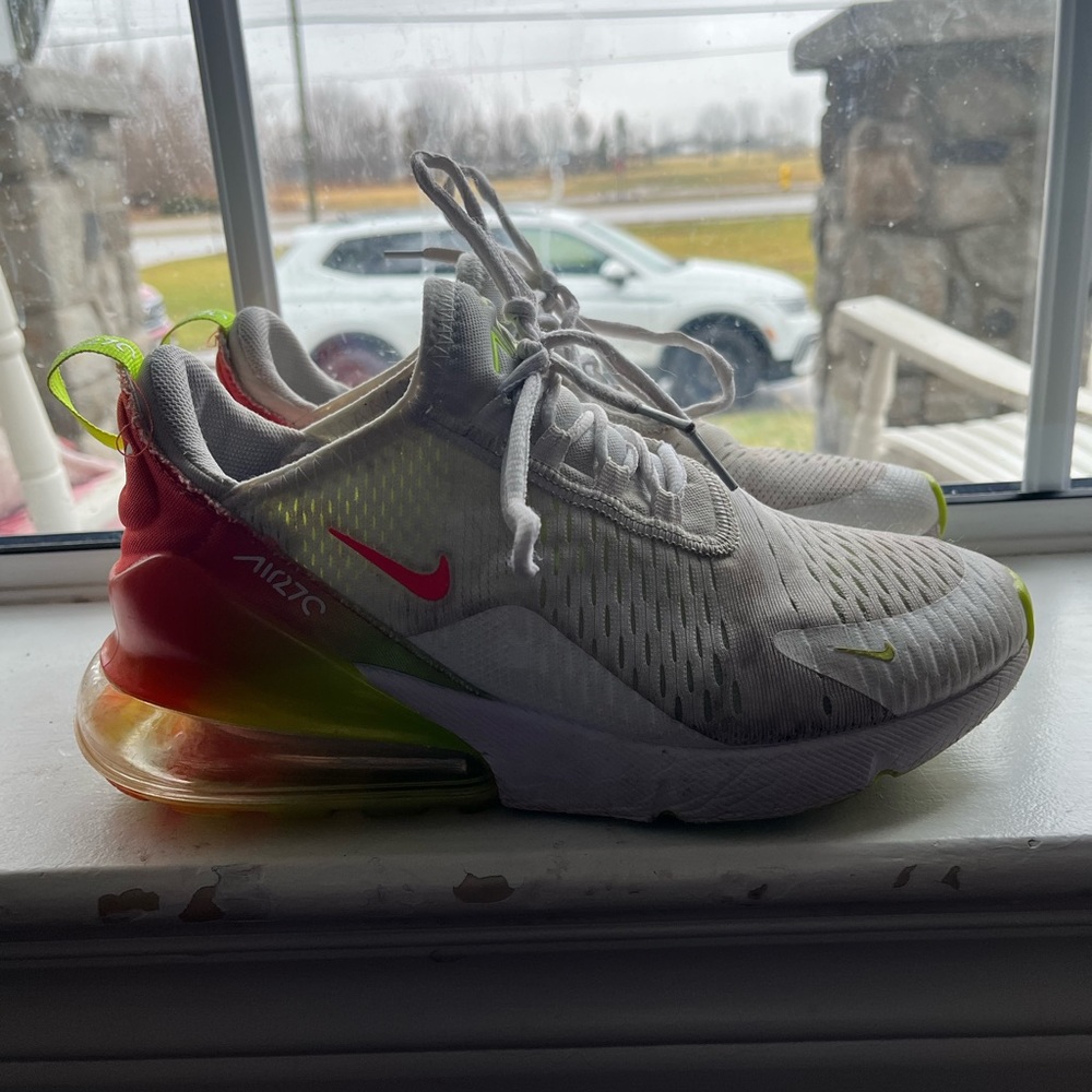 Nike Air Max 270